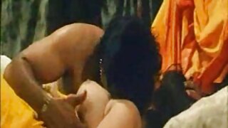 Мащехата смуче петел и разтваря краката си български аматьорски порно клипове под душа