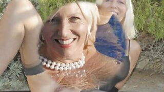 Черен петел разкъсва устата и качулка българско порно филми блондинки